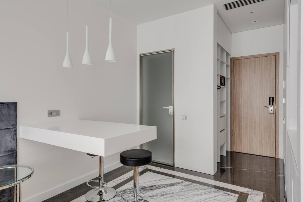 Basis Apartments - Adults Only Kiev Exterior foto